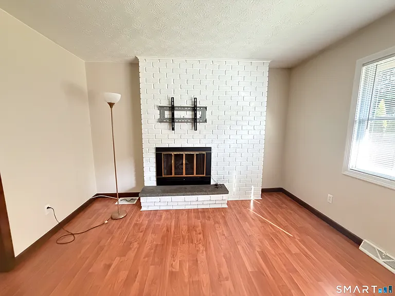 153 New Britain Ave — Photo 14