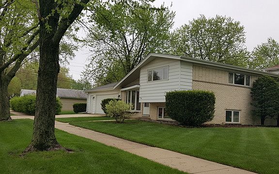 2nd image of 303 E Berkshire Ave