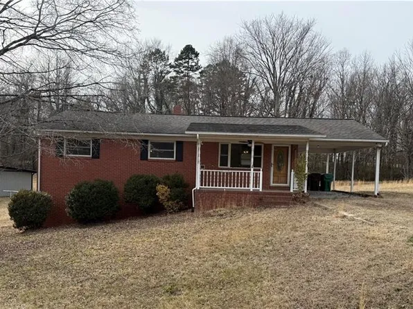 5157 Elmwood St, Trinity, NC 27370