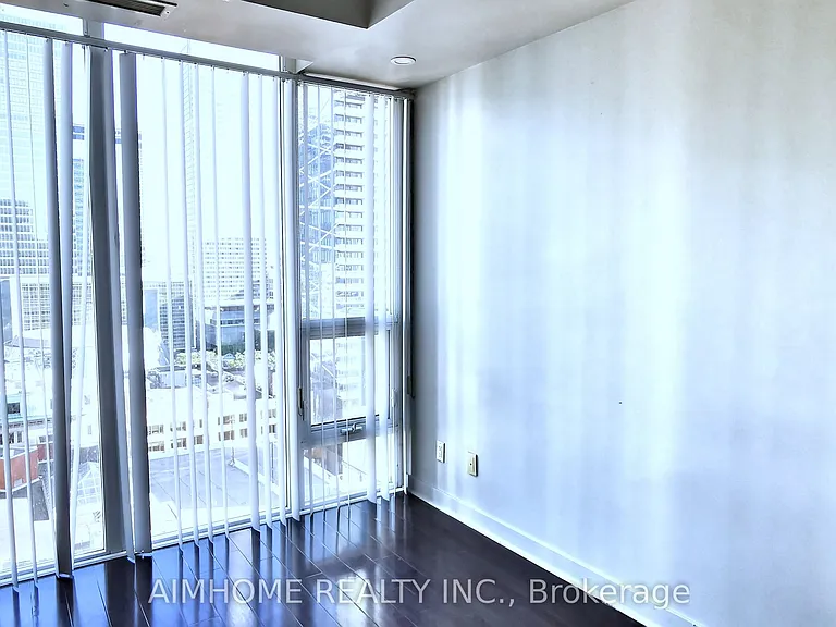 126 Simcoe St #1708 — Photo 5