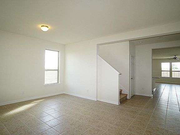 5th image of 7915 Cheyenne Hills Trl