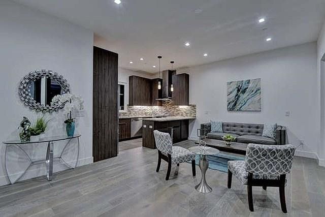 2nd image of 12832 Deer Creek Ln