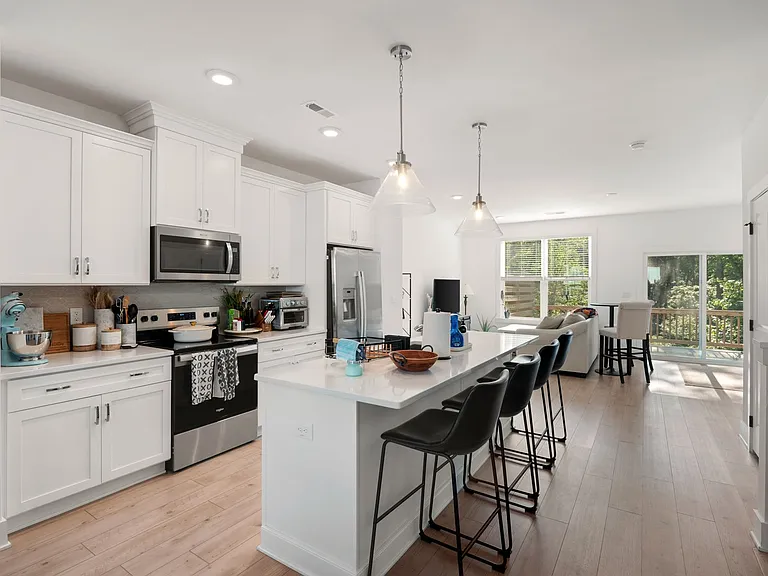 2115 Opulent Oaks Ln — Photo 4