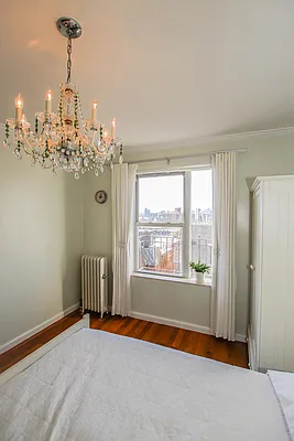 Sold by Remax City Square | media 15
