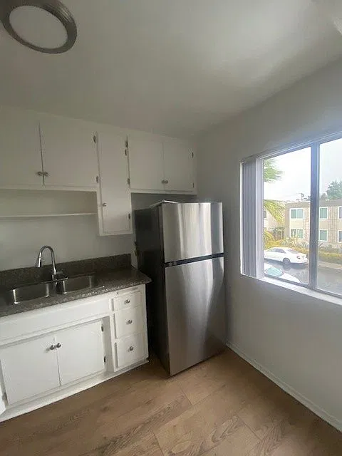2035 S. Garth Ave. — Photo 3
