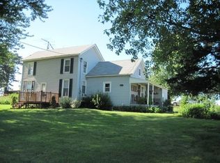 3988 E Stone Barn Rd, Ashton, IL 61006