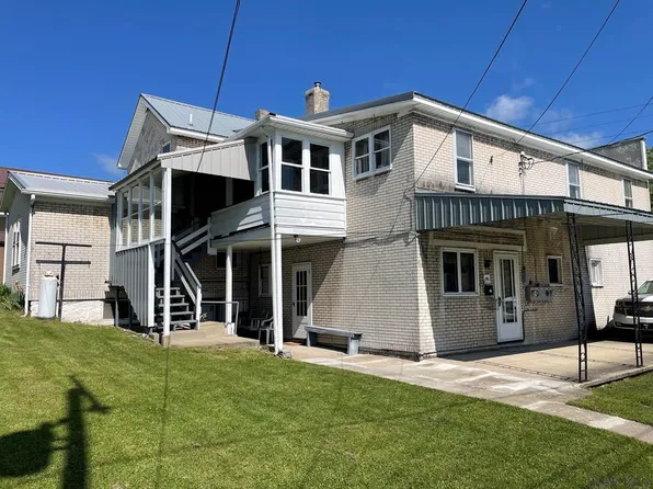 1609 Roberts St, Nanty Glo, PA 15943