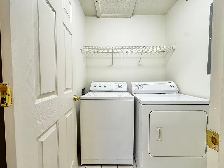 Forest Creek Apartments — Photo 11