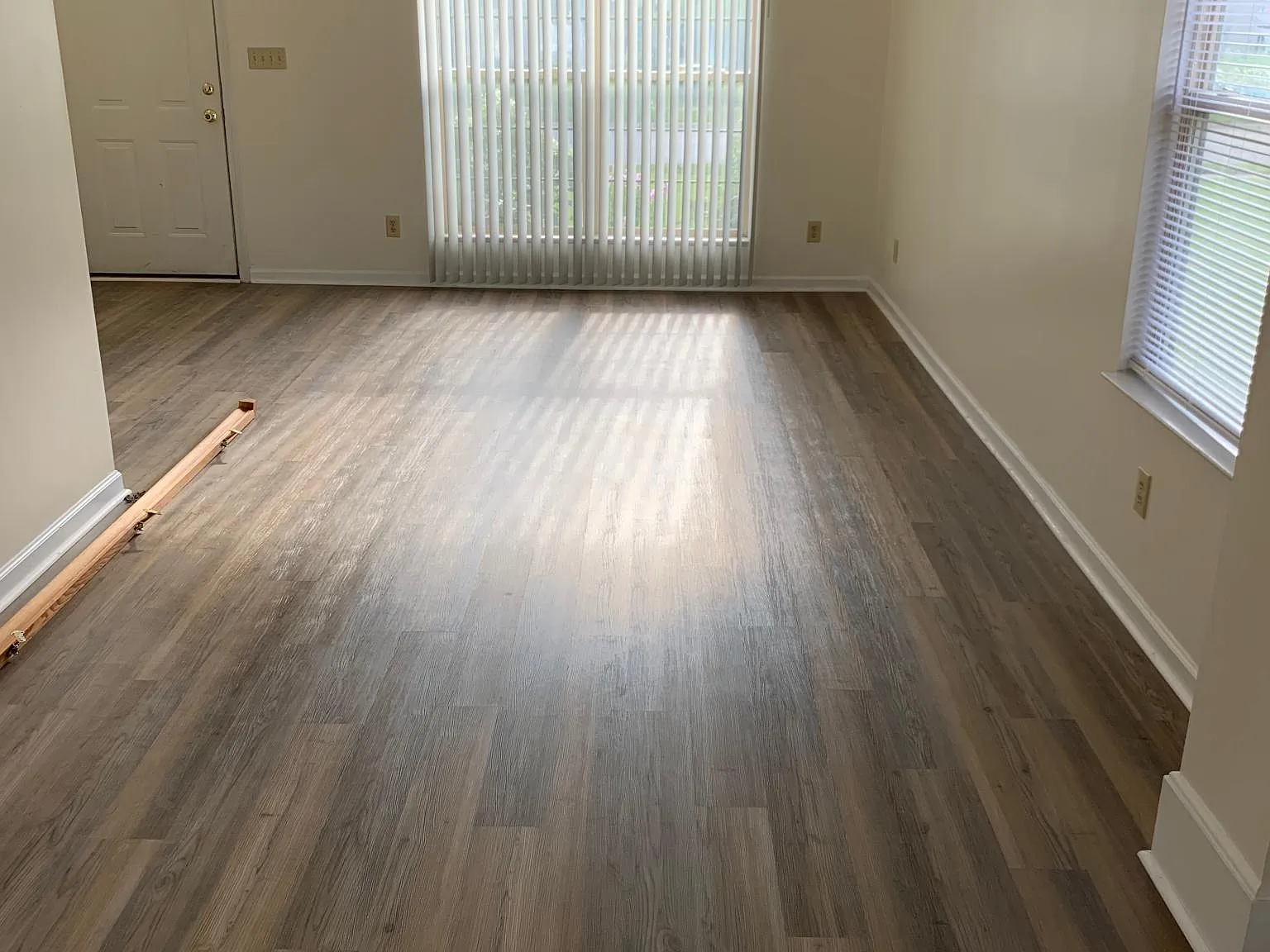 8441 Gainesville Dr — Photo 2