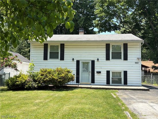 1864 Clyde Rd, Madison, OH 44057