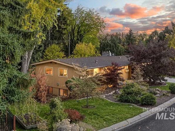 2812 N Heather Pl, Boise, ID 83702
