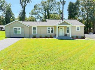 113 Apex St, Laurens, SC 29360