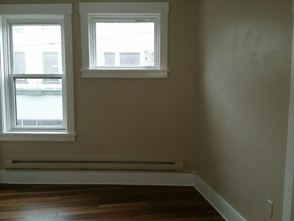 2nd image of 1406 Potomac Ave APT 2