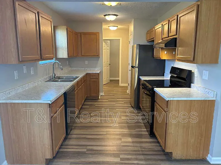7952 Amadeus Dr — Photo 9