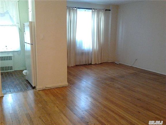 3rd image of 8385 116th St