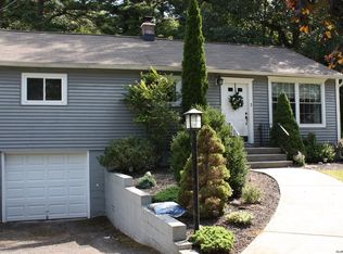 3 Tower St, Guilderland, NY 12084