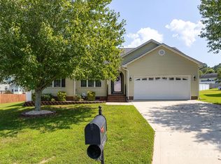 2024 Longhorn Dr, Dallas, NC 28034