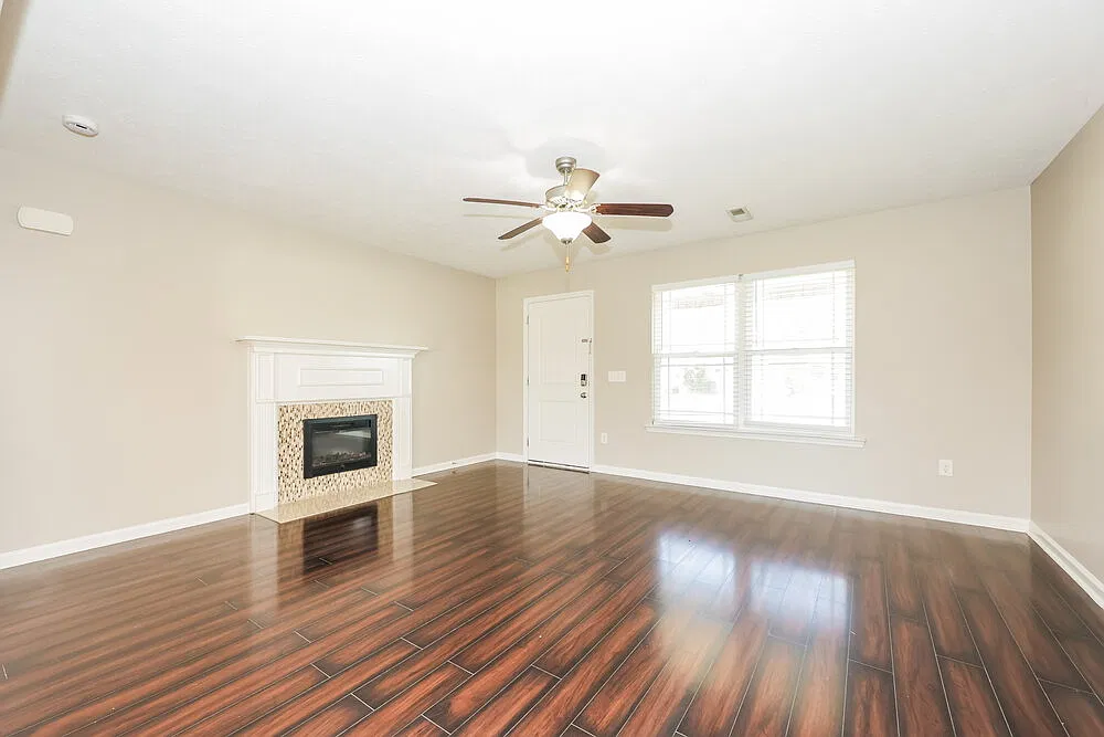 4 bed, 2.5 bath, 1803 sqft, $2,115 — Photo 4