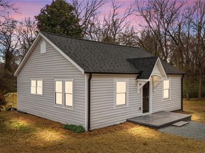 100 Carr St, Thomasville, NC, 27360