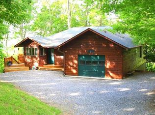 132 Hampton Gap Dr, Mars Hill, NC 28754