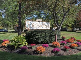 2859 Graham Rd #8, Stow, OH 44224