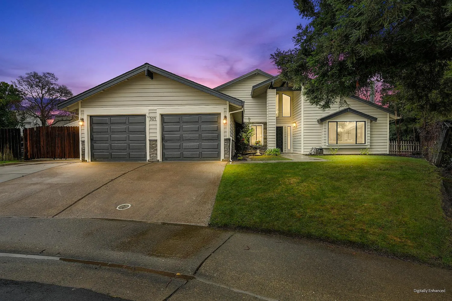 504 Silver Oak Ct photo 1