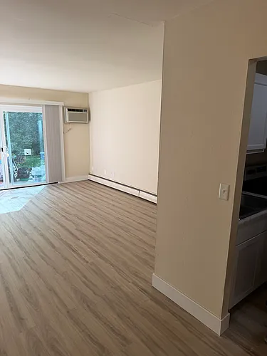 701 Pyramid Hill Blvd Photo 1