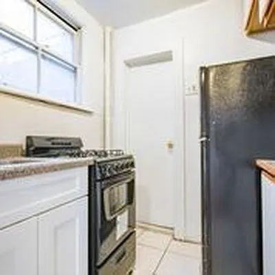 Rented by Aimee Grodanz, LREB | media 18
