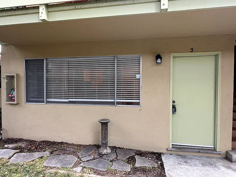 318 Gault St #6 — Photo 2