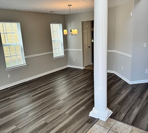 5th image of 121 Avonwood Cir
