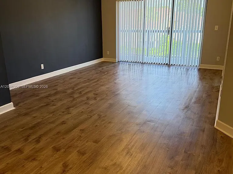 5761 Riverside Dr #304B4 — Photo 13