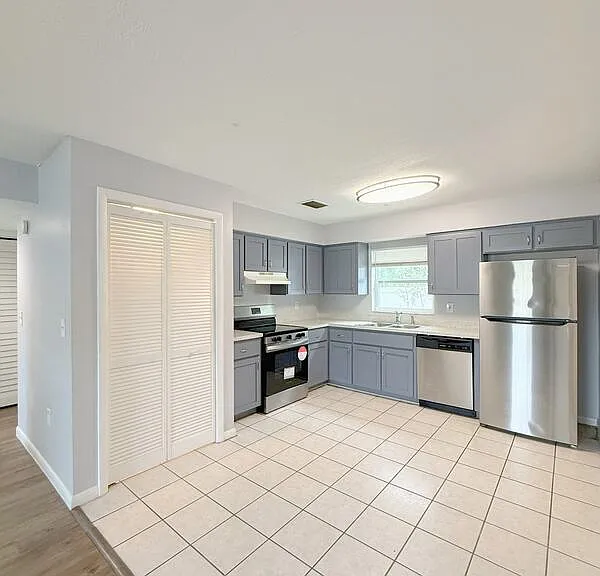 11705 North Dr #B — Photo 6