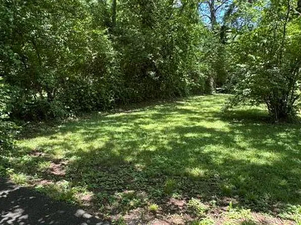 132 Wilderness Rd, Danville, KY 40422