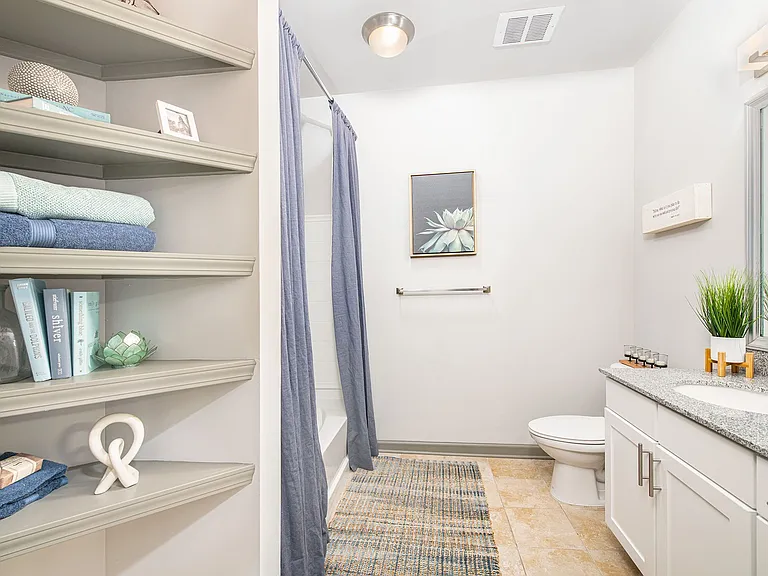 400 Rhett — Photo 13