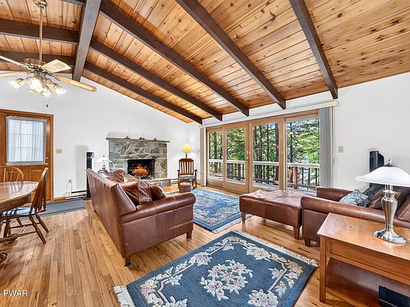 5th image of 104 Waterfront Dr