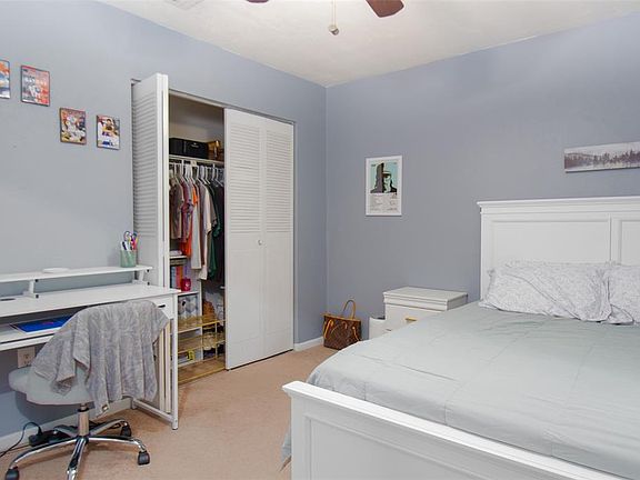 5th image of 2300 SW 43rd St APT K5