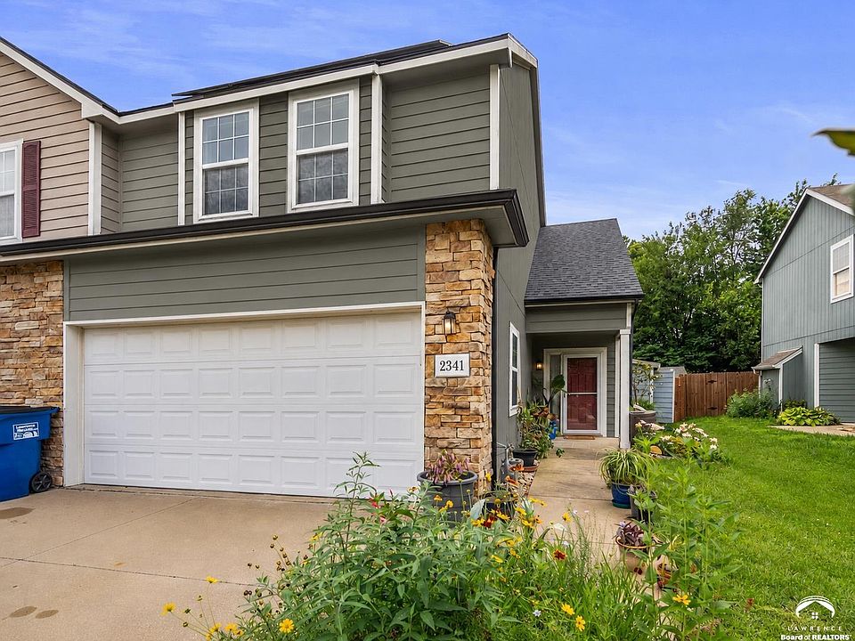 1st image of 2341 Surrey Dr