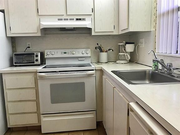 5th image of 10303 W Sunrise Lakes Boulevard #201