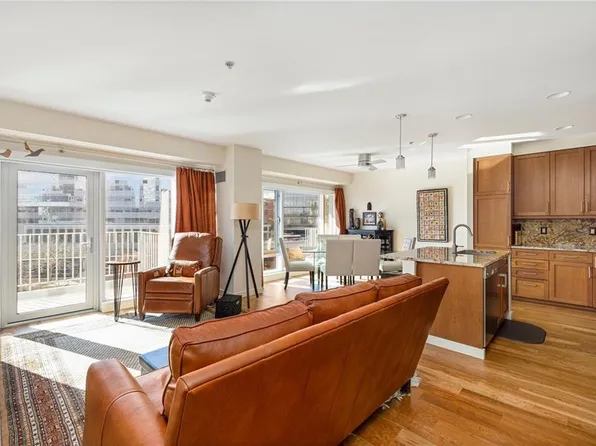200 Exchange St Unit 413, Providence, RI 02903