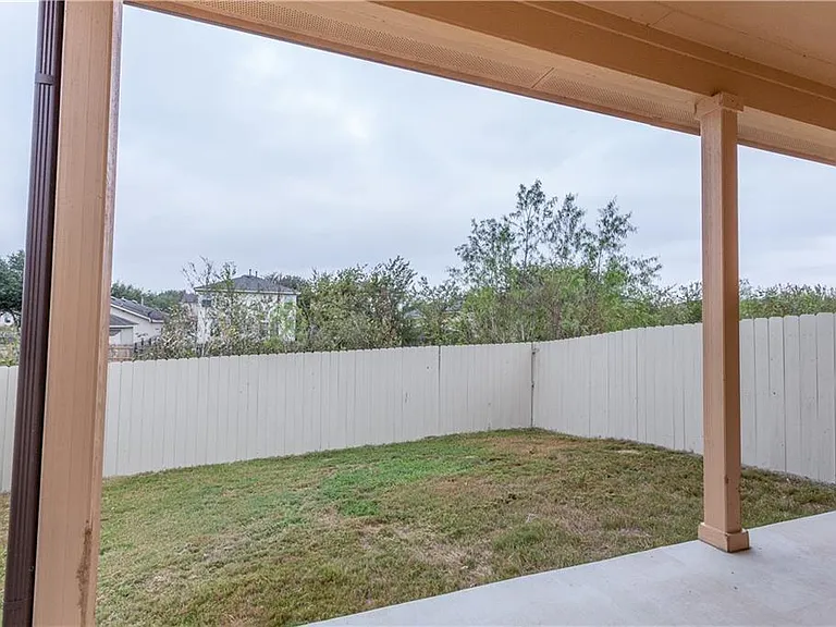 421 Jack Rabbit Ln #B — Photo 15