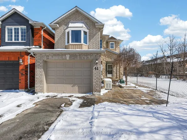 41 Herrema Blvd, Uxbridge, ON L9P 1W6