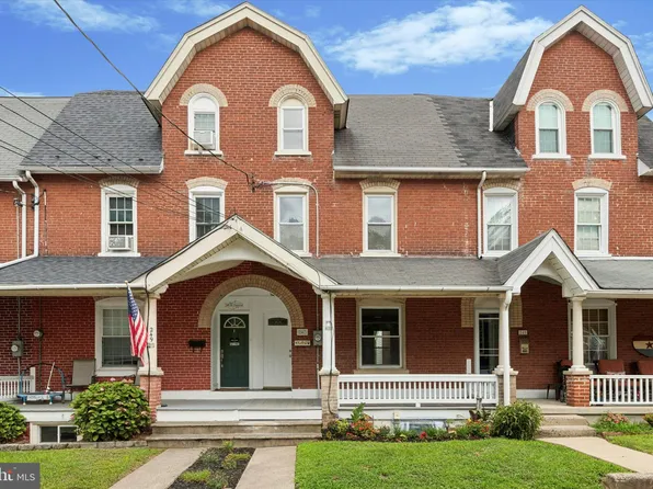 247 W Chestnut St, Souderton, PA 18964
