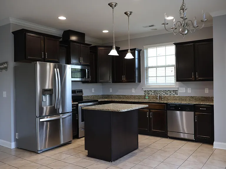 1328 Lowenstein St — Photo 11