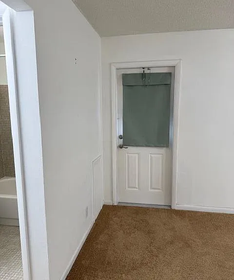 115 Lakes End Dr #D — Photo 15
