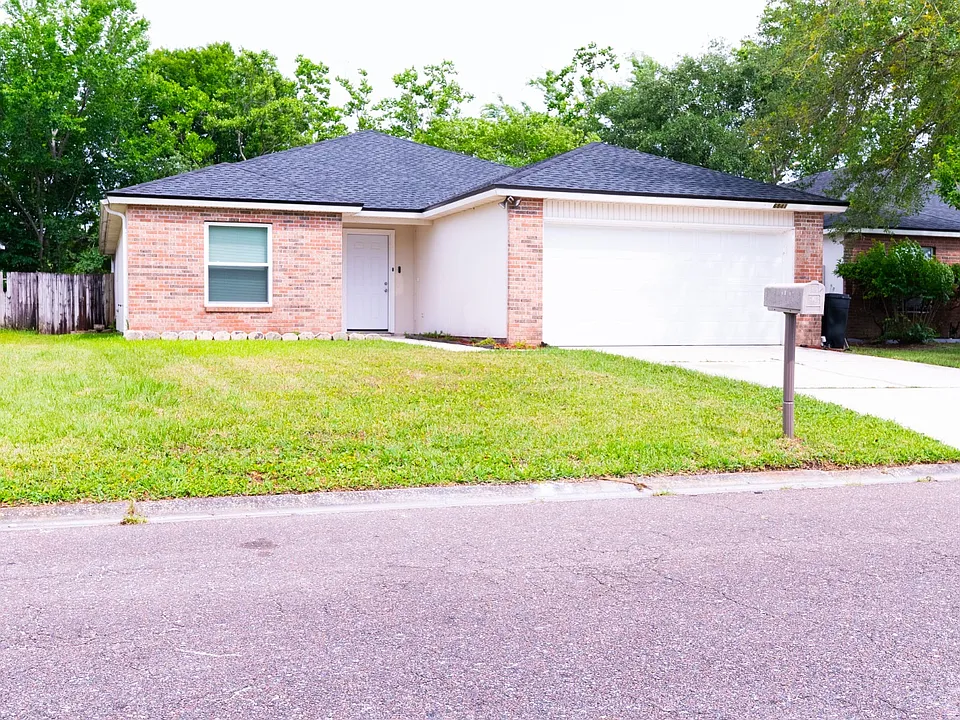 6841 Ridgeview Ave
