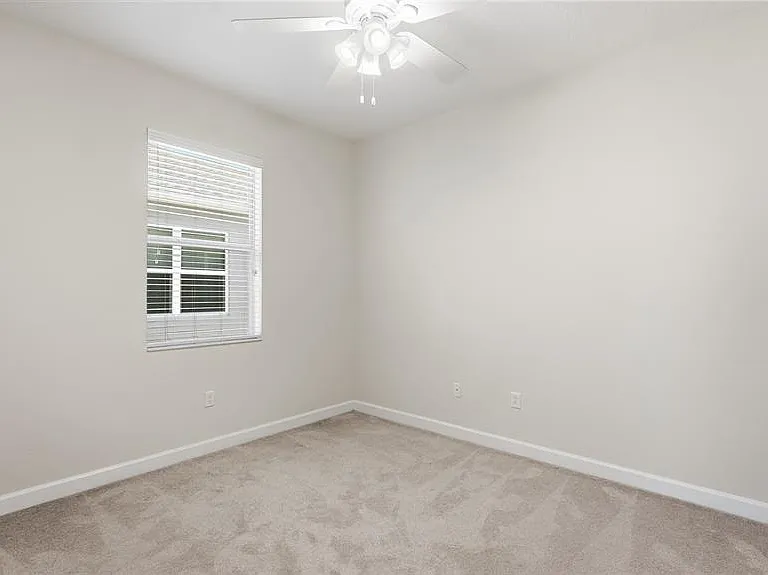 2217 Crosston Cir — Photo 12