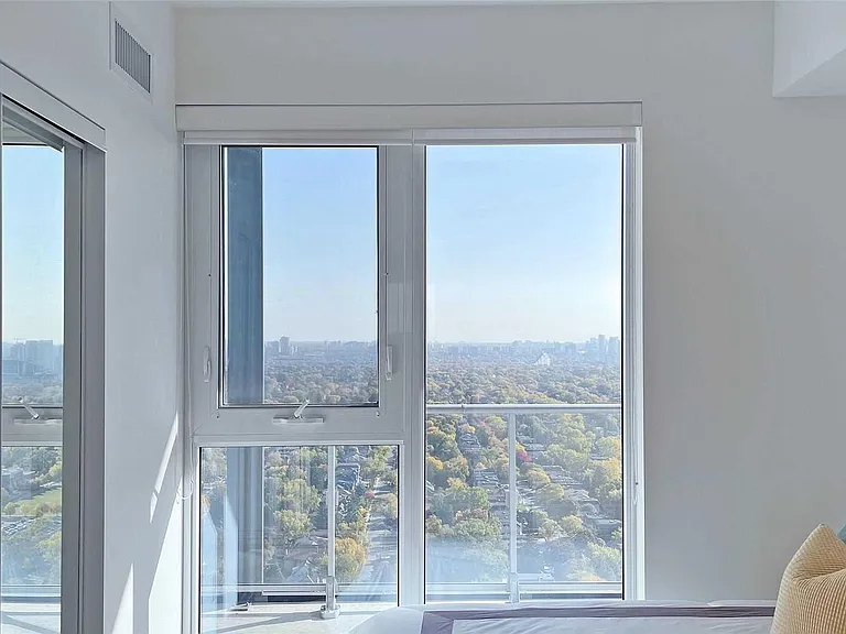 5180 Yonge St — Photo 17