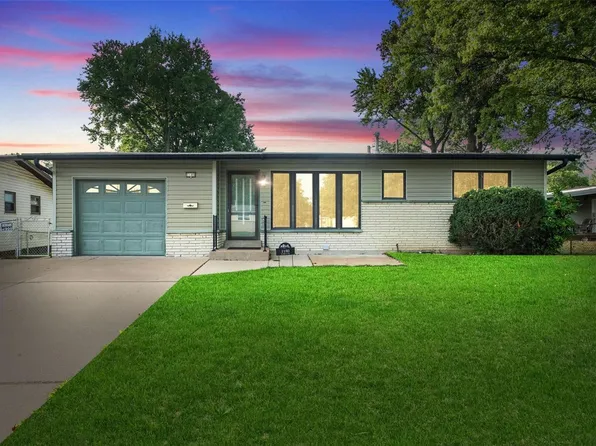 1180 Flora Ln, Florissant, MO 63031