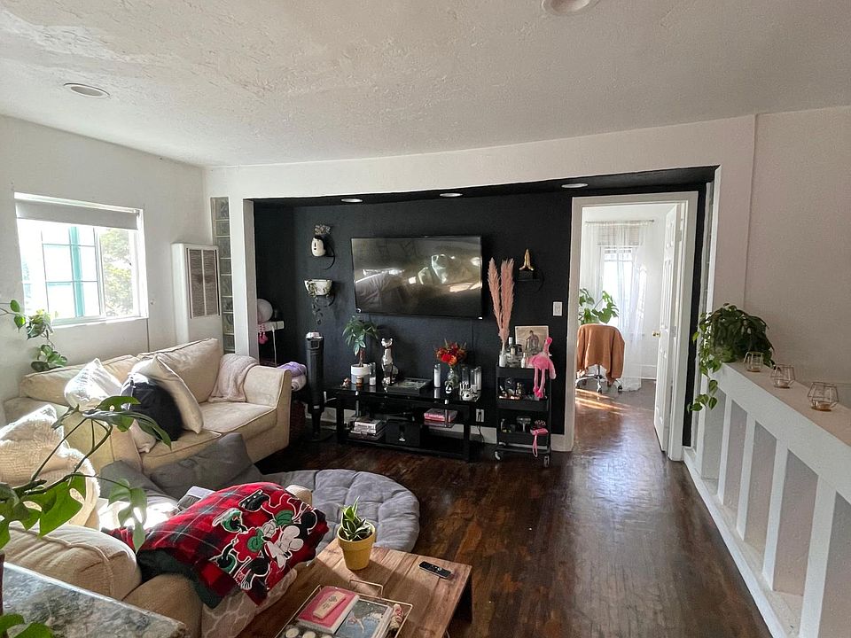 1st image of 1202 N Harper Ave #1