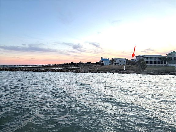 4th image of 18 Old Cottage Beach Dr